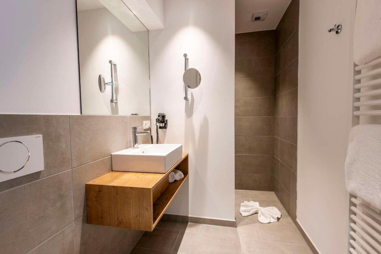 Jahotel Geldern Esterno foto